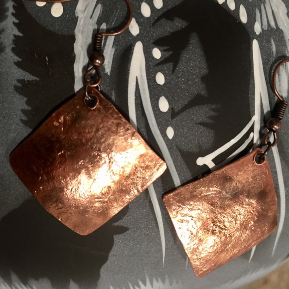 Handcrafted Polished Copper Diamond Shape Earrings - Picture 6 of 8